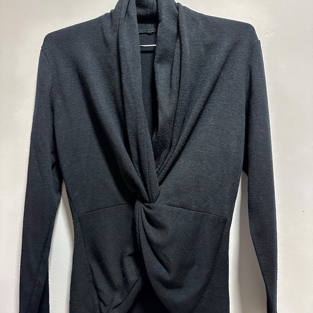 Black Twist Front Long Sleeve Top – Elegant and Minimalist 4623-2